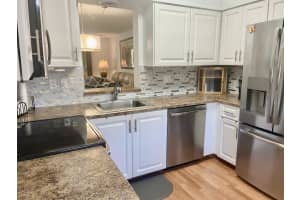 7185 Huntington Lane 405, Delray Beach