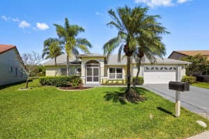 1112 Hatteras Circle, Greenacres, FL 33413 Sold 05/06/25