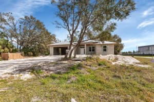 19536 Kenilworth Boulevard, Port Charlotte, FL 33954 - MLS#R11071126