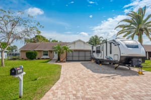 1833 Se Bowie Street Port Saint Lucie, FL 34952 - Off Market