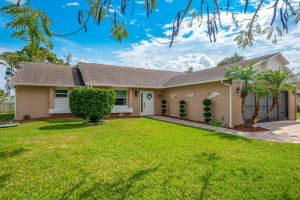 1833 Se Bowie Street Port Saint Lucie, FL 34952 - Off Market