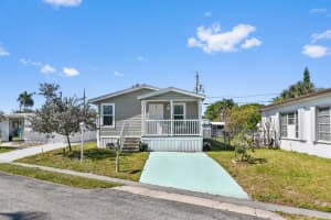 14653 Glenview Drive, Delray Beach, FL 33445 Sold 10/17/25