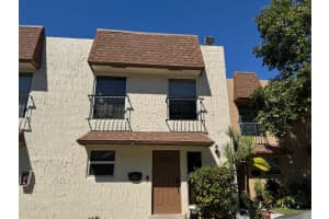 541 N Pine Island Road 22, Plantation, FL 33324 Sold 08/13/25