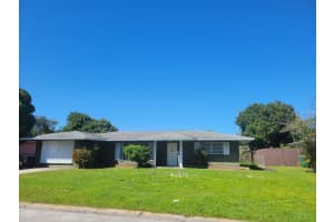 2404 Holiday Court, Fort Pierce, FL 34982 Sold 04/01/25