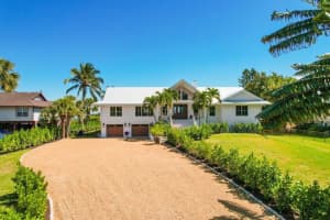 116 S Sewalls Point Road, Sewalls Point, FL 34996 Sold 04/30/25