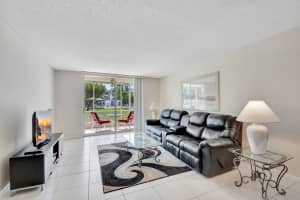 6698 10th Avenue N 105, Lake Worth, FL 33467 Sold 05/27/25