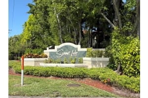 886 Summit Lake Drive, West Palm Beach, FL 33406 Sold 04/22/25
