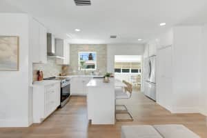 376 Laurie Road, West Palm Beach, FL 33405 Sold 05/05/25