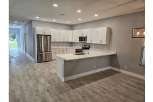 5217 SE Isabelita Avenue, Stuart, FL 34997 Sold 05/28/25