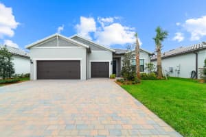 802 SE Courances Drive, Port Saint Lucie, FL 34984 - MLS#R11071524