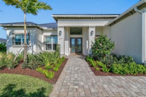 20017 SE Bridgewater Drive, Jupiter, FL 33458 - MLS#R11071606