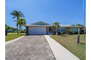 798 SE Polynesian Avenue, Port Saint Lucie, FL 34983 Sold 04/29/25