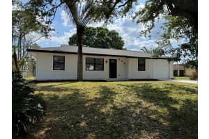 590 NW Sherbrooke Avenue, Port Saint Lucie, FL 34983 Sold 04/30/25