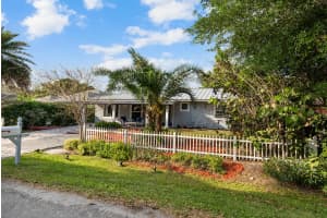 3795 SE Middle Street, Stuart, FL 34997 Sold 04/08/25