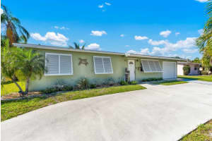 917 Lighthouse Drive, North Palm Beach, FL 33408 Sold 05/05/25