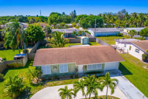 917 Lighthouse Drive, North Palm Beach, FL 33408 Sold 05/05/25