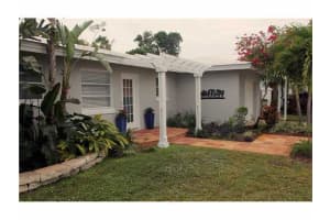 270 NW 8th Street, Boca Raton, FL 33432 Sold 03/21/25