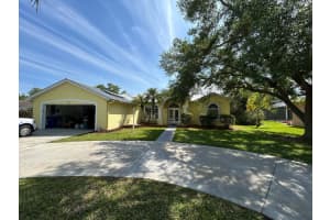 335 53rd Circle, Vero Beach, FL 32968 Sold 04/11/25