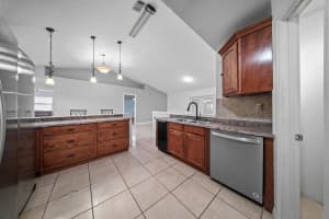 510 SE Cliff Road, Port Saint Lucie, FL 34984 Sold 04/23/25