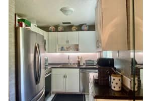 29 Lake Vista Trl 105, Port Saint Lucie, FL 34952 Sold 06/26/25