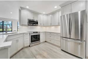 828 Windermere Way, Palm Beach Gardens, FL 33418 Sold 05/08/25