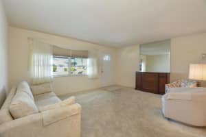 600 SW 8th Place, Boynton Beach, FL 33426 Sold 04/16/25