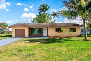 349 NW 10th Street, Belle Glade, FL 33430 Sold 04/11/25