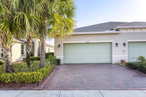 12802 SW Lake Fern Circle, Port Saint Lucie, FL 34987 - MLS#R11072102