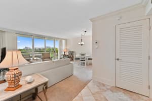 MLS# R11072120, Boca Raton, Florida 33432