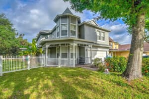 113 Country Club Way, Royal Palm Beach, FL 33411 Sold 08/08/25