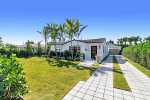 338 Alhambra Place, West Palm Beach, FL 33405 - MLS#R11072173