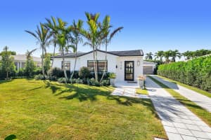 338 Alhambra Place, West Palm Beach, FL 33405 - MLS#R11072173