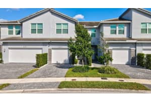 4374 Veleiros Ave, Lighthouse Point, FL 33064, Sold 03/13/25