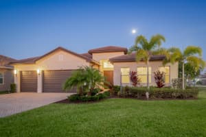 11844 SW Sailfish Isles Way, Port Saint Lucie, FL 34987 - MLS#R11072199