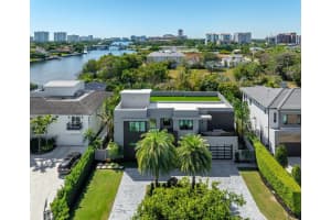 520 Ne 4th Lane, Boca Raton