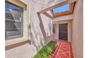 6467 Royal Manor Circle, Delray Beach, FL 33484 Sold 05/16/25