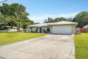 905 Scott Street, Fort Pierce, FL 34982 - MLS#R11072529