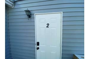 11 Lakeside Drive, Lake Worth Beach, FL 33460 - MLS#R11072670