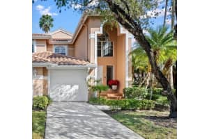 213 Legendary Circle 213, Palm Beach Gardens, FL 33418 Sold 05/15/25