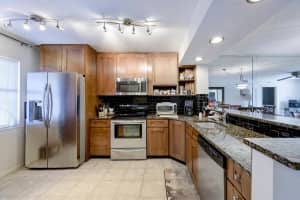 896 N Federal Highway 326, Lantana, FL 33462 - MLS#R11072679