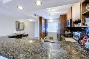 896 N Federal Highway 326, Lantana, FL 33462 - MLS#R11072679