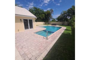 952 Dickens Place, West Palm Beach, FL 33411 Sold 08/18/25