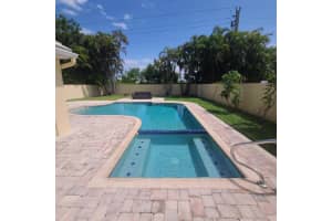 952 Dickens Place, West Palm Beach, FL 33411 Sold 08/18/25