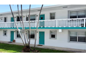 640 NE 6th Court E, Boynton Beach, FL 33435 Sold 07/09/25