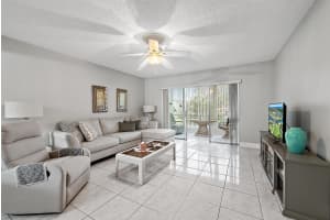 721 Lori Drive 208, Palm Springs, FL 33461 - MLS#R11072733