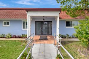 1616 Crandon Avenue, Mangonia Park, FL 33407 Sold 05/22/25