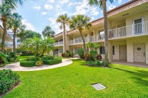 638 Snug Harbor Drive E4, Boynton Beach