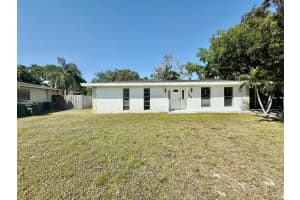 129 NE Tunison Avenue, Port Saint Lucie, FL 34983 Sold 05/15/25