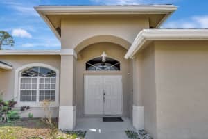 1426 SE Navajo Lane, Port Saint Lucie, FL 34983 Sold 05/22/25