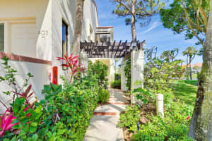 403 Sea Oats Drive D, Juno Beach, FL 33408 Sold 05/19/25